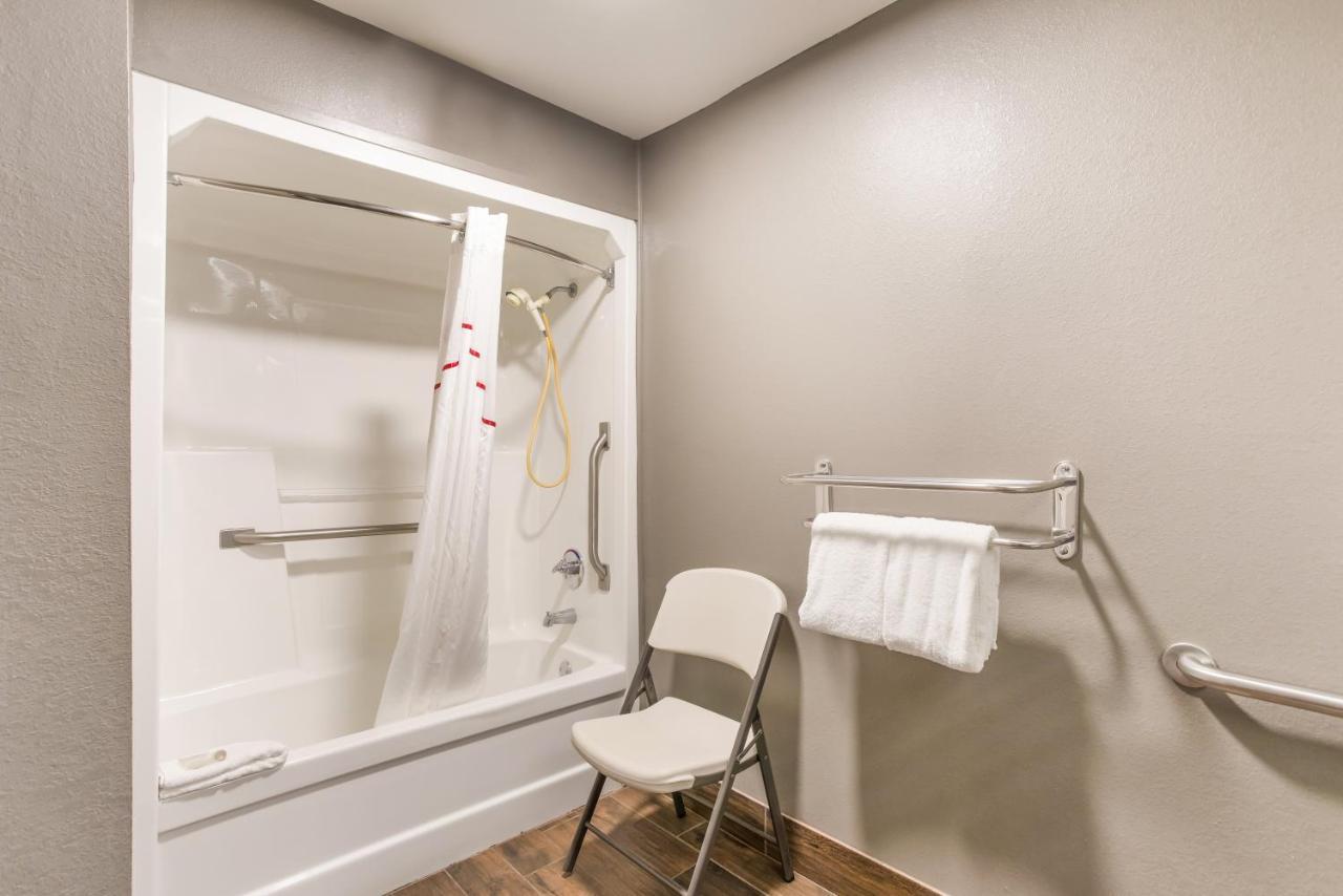 Red Roof Inn & Suites Athens, Al Exteriör bild